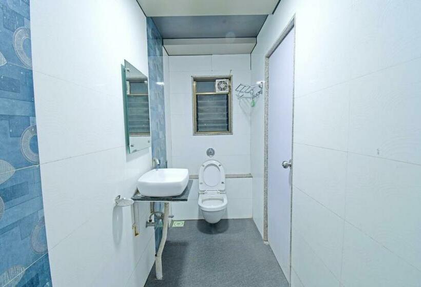 فندق Vishnupriya Grand