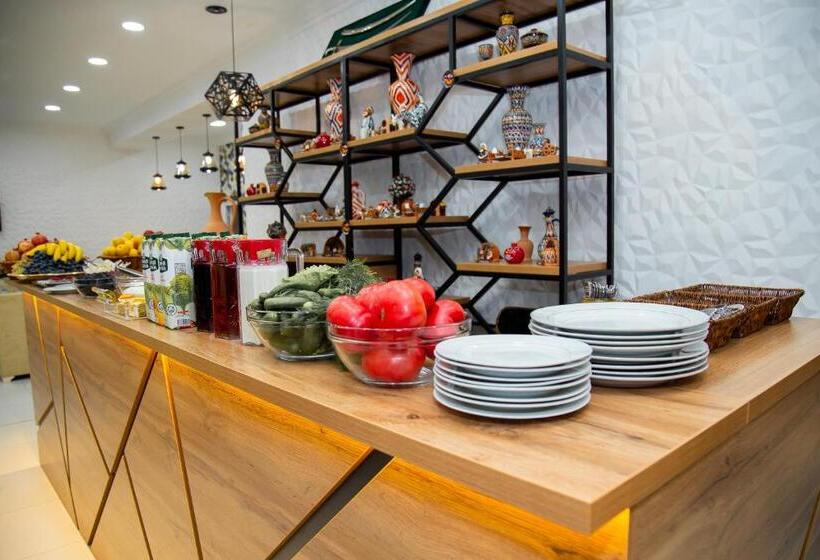 فندق Lola Kokand