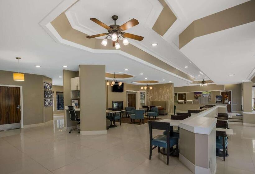 هتل Mainstay Suites Savannah Midtown