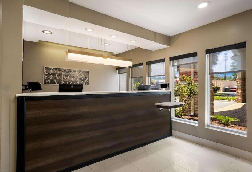 هتل Mainstay Suites Savannah Midtown