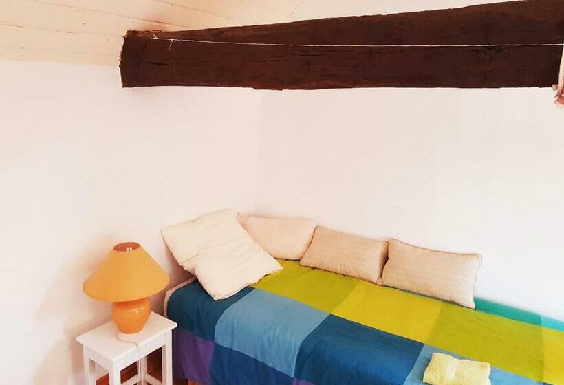 住宿加早餐  Hameau De Leignoua