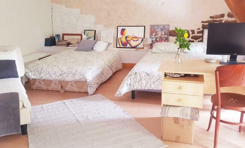 Bed and Breakfast Hameau De Leignoua