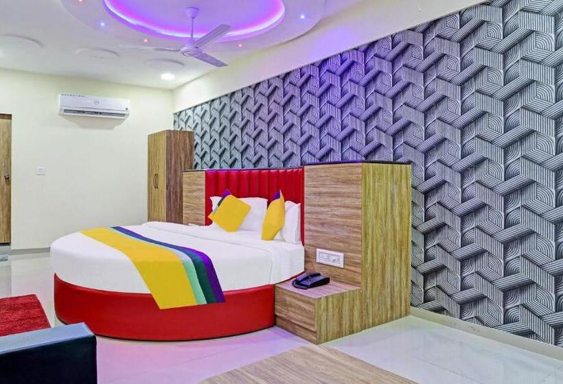 Itsy Hotels Rk Palace