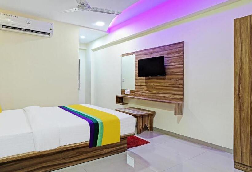 Itsy Hotels Rk Palace