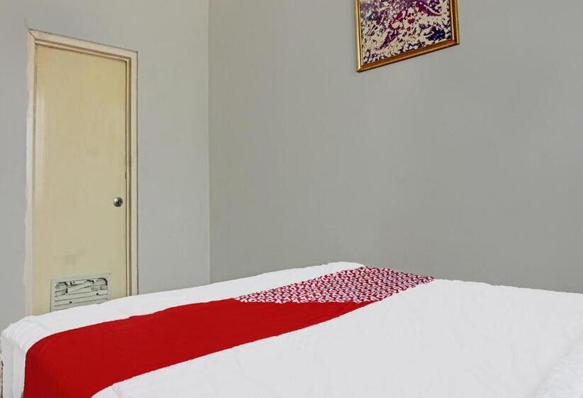 هتل Oyo 91849 Karawaci Taman Permata 5