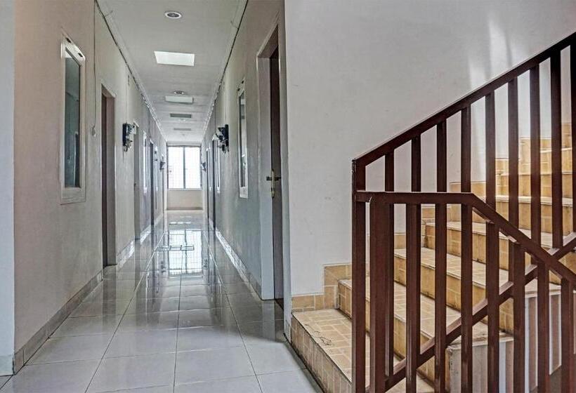 هتل Oyo 91849 Karawaci Taman Permata 5