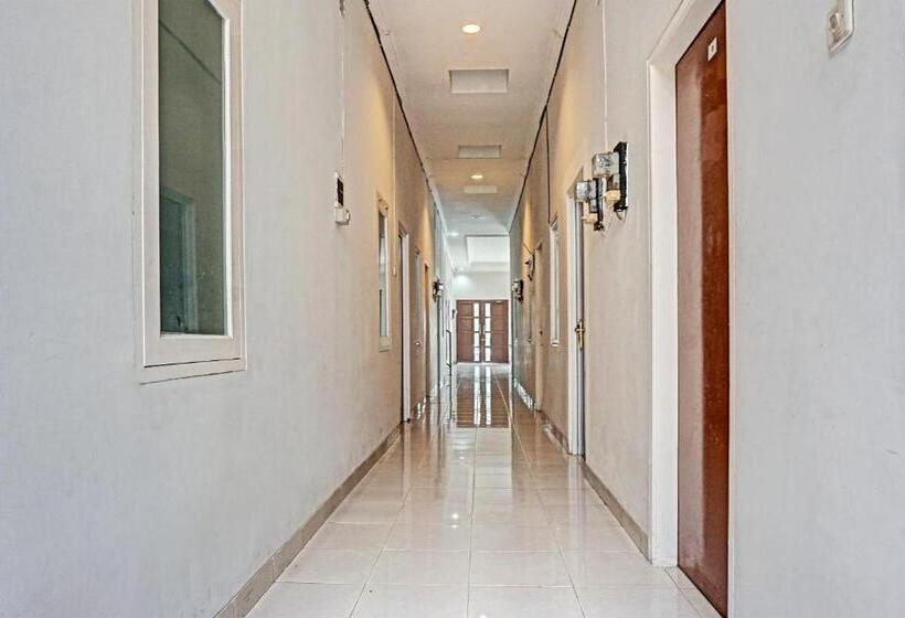 هتل Oyo 91849 Karawaci Taman Permata 5