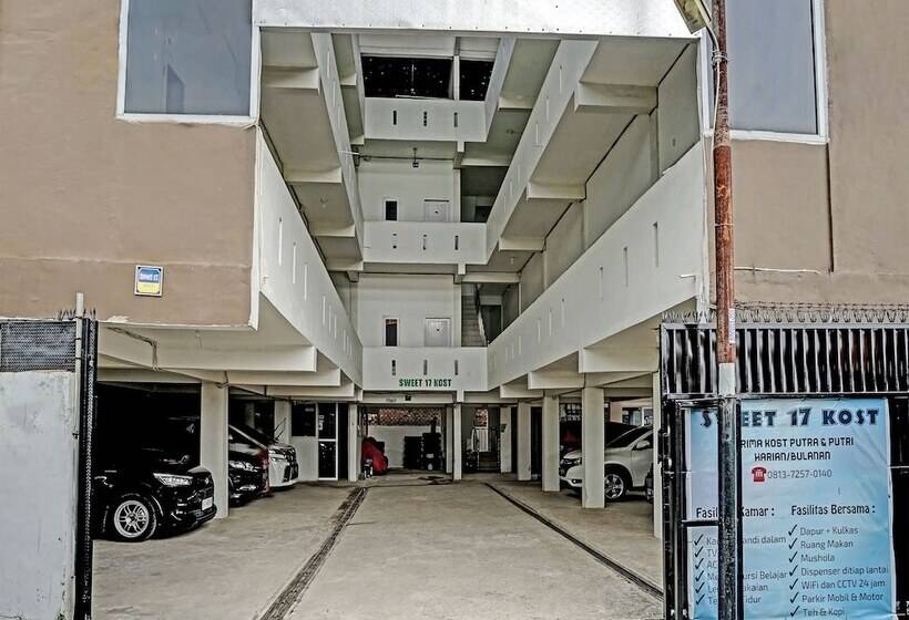 هتل Oyo 91872 Sweet 17 Kost