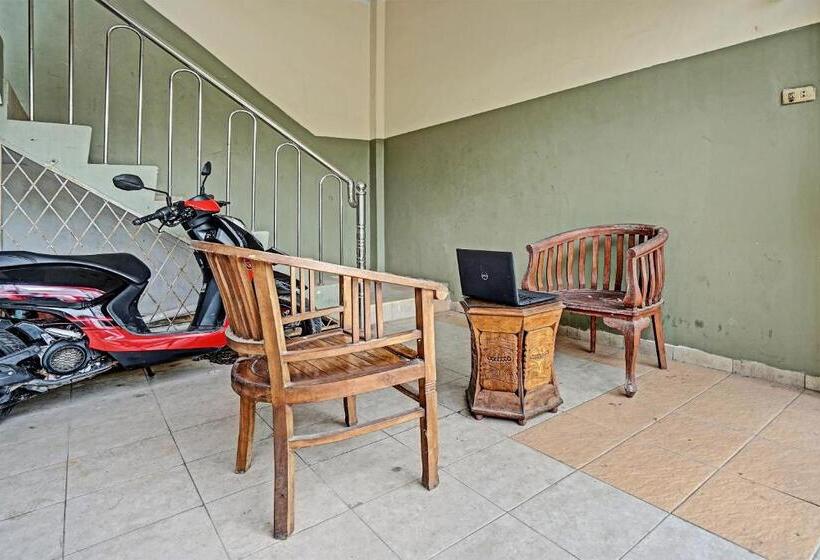 فندق Oyo 91873 Nugraha Kost
