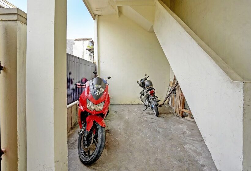 هتل Spot On 91891 B41m Residence Syariah