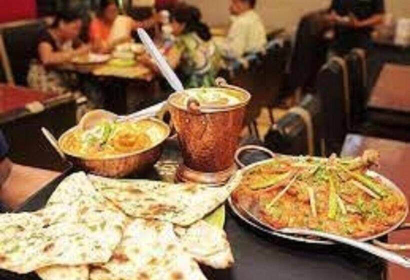 هتل Sudhir, Sonipat