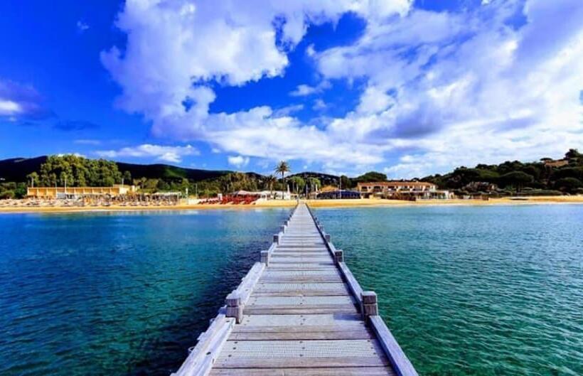 ペンション Le Demeure De Poulpican Chambre La Grotte Jacuzzi Charme Romantique Terrasse Privée 300m Plage Et Re