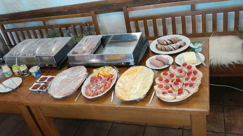 펜션 Penzion Na Zelnicách