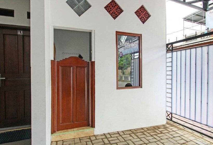 هتل Grand New Si Jago Mitra Reddoorz