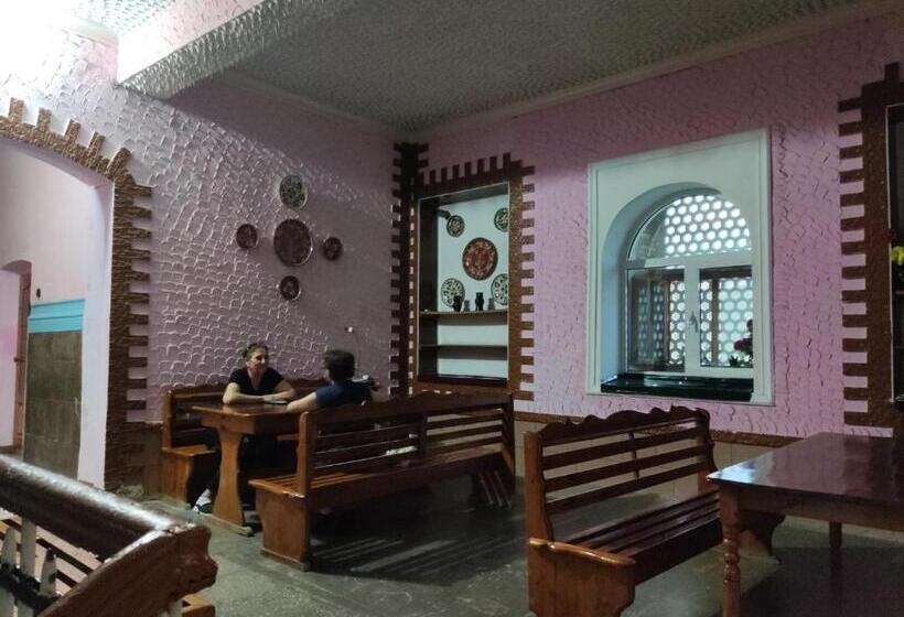 Goziyon Hostel