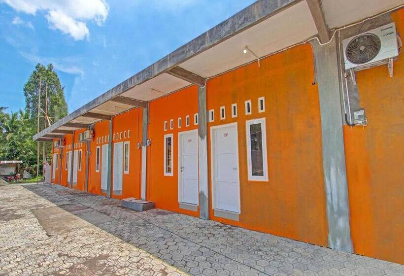 هتل Oyo 91818 Papaya Kos