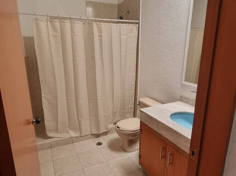 پانسیون Residencia Ximatario