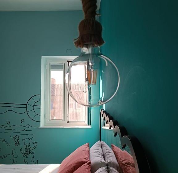 تختخواب و صبحانه Liotru Maisonne