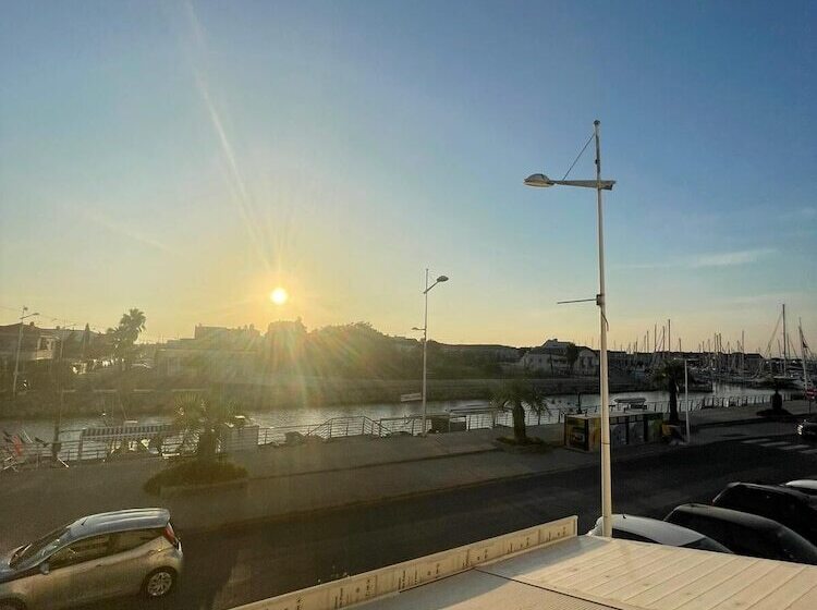 هتل Clair De Lune