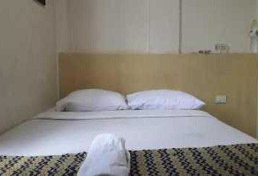 فندق Express O 91674 Penginapan Bm Prima