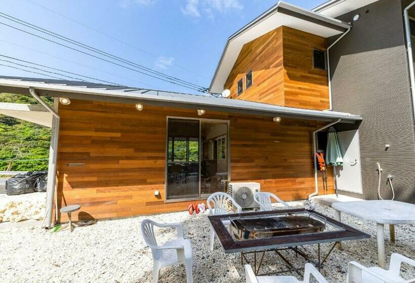 ペンション Female Only Dormitory Guest House Amami Long Beach 2 Breakfast Included  Vacation Stay 64534v