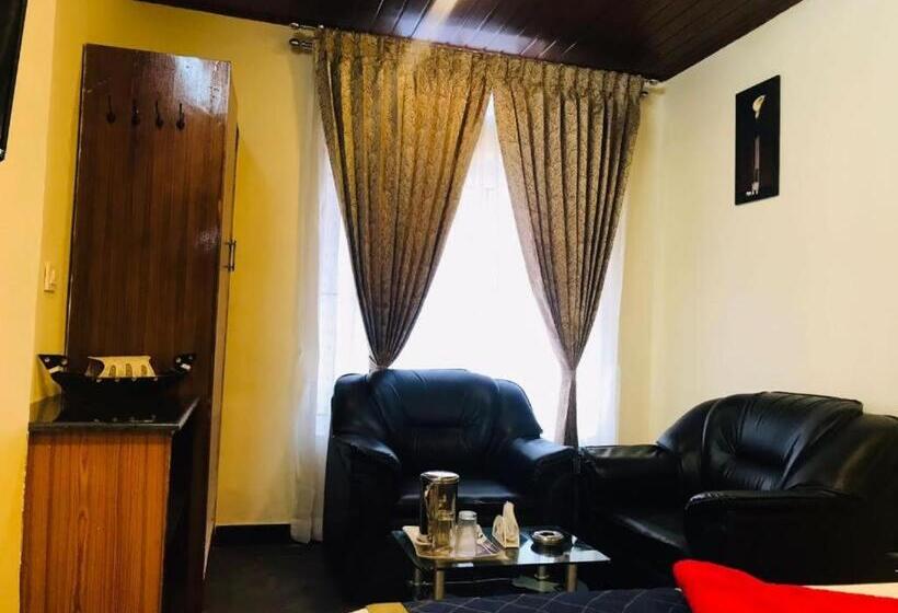 پانسیون Mystique Inn Ooty