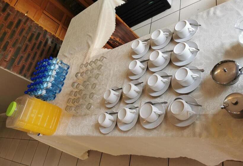 ペンション Sha Henné S Guesthouse