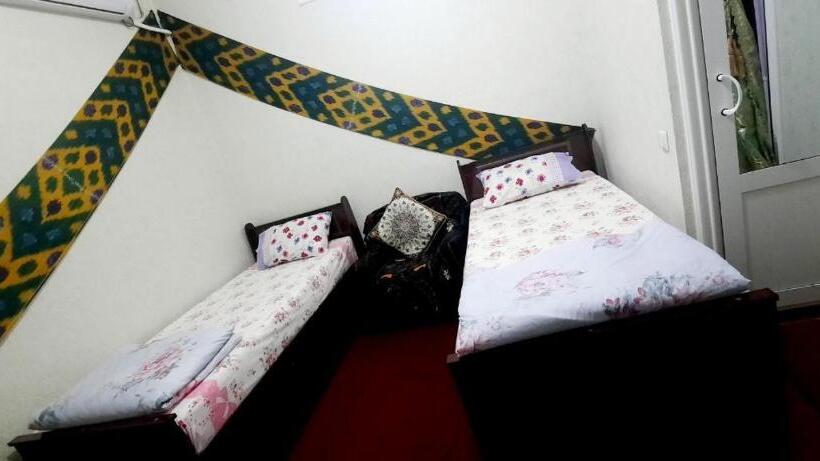 بنسيون Tohir Ota Guest House