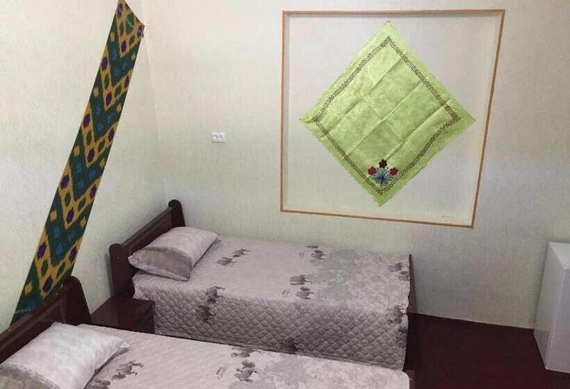 بنسيون Tohir Ota Guest House