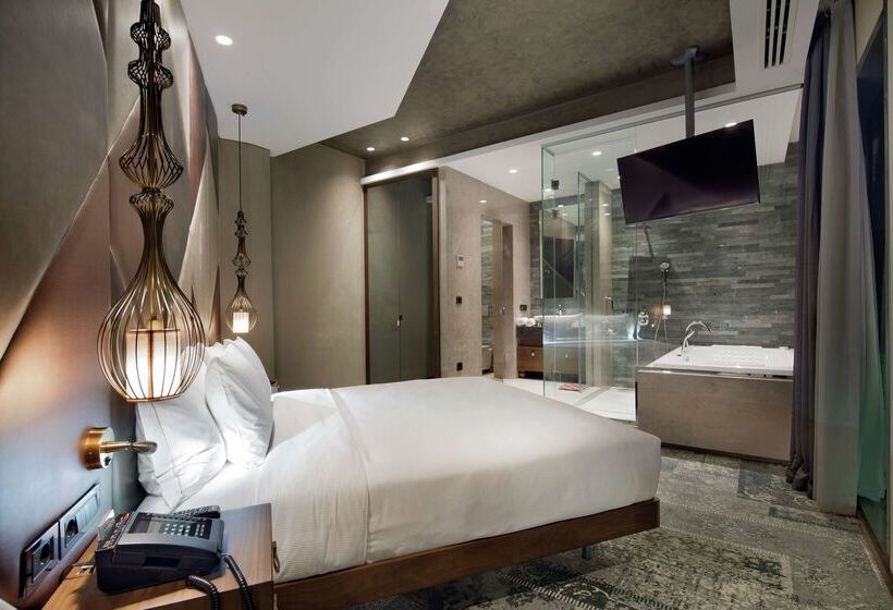 Doubletree By Hilton Hotel Istanbul   Piyalepasa