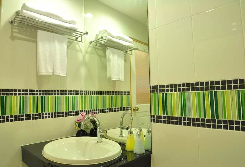 Fotos del hotel Green Harbor  & Service Apartment:  12