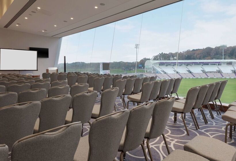 Fotos del hotel Hilton At The Ageas Bowl, Southampton:  91