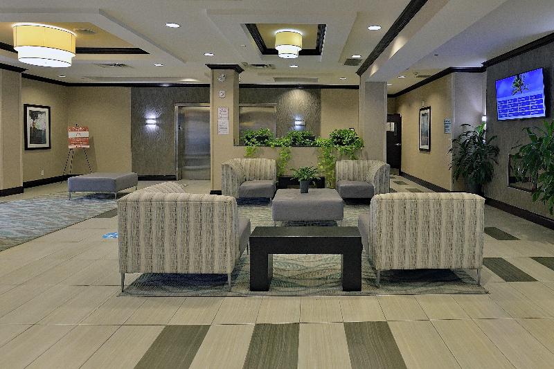 هتل Holiday Inn Express & Suites Ottawa East Orleans, An Ihg