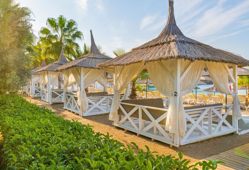 هتل Justiniano Deluxe Resort