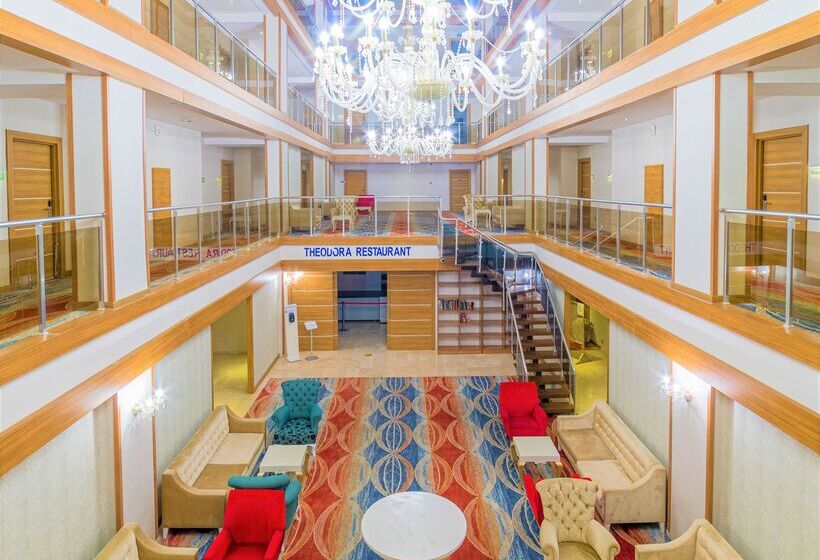 هتل Justiniano Deluxe Resort