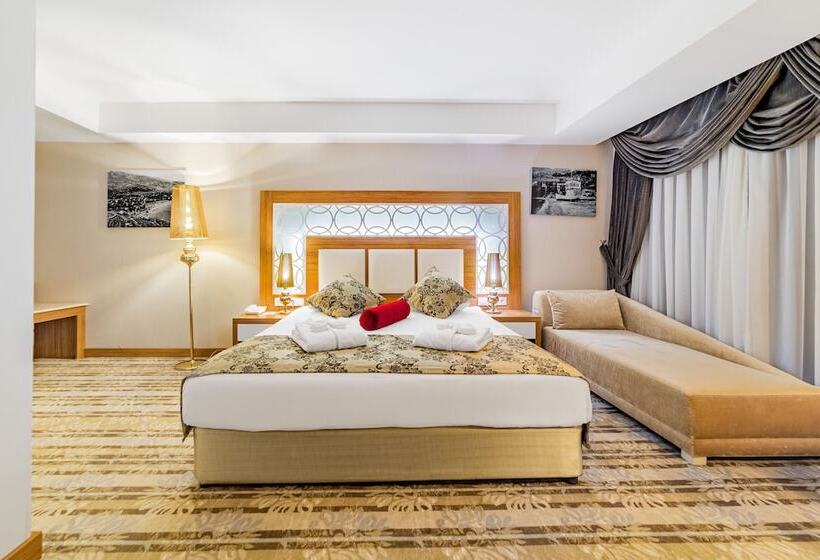 هتل Justiniano Deluxe Resort