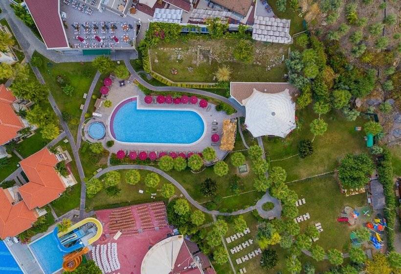 هتل Justiniano Deluxe Resort