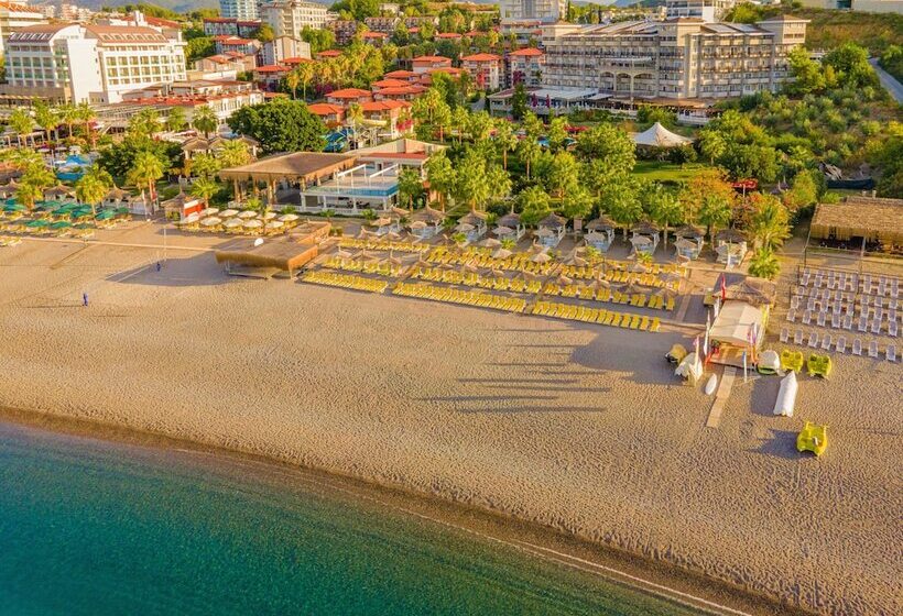 هتل Justiniano Deluxe Resort