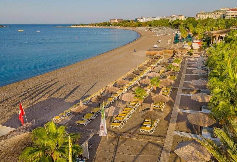 هتل Justiniano Deluxe Resort