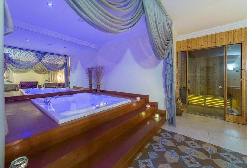 هتل Justiniano Deluxe Resort