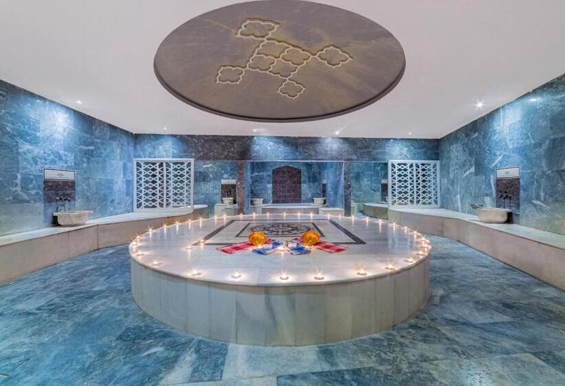هتل Justiniano Deluxe Resort