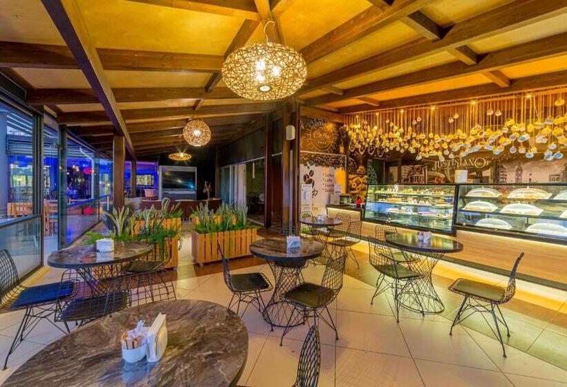 هتل Justiniano Deluxe Resort