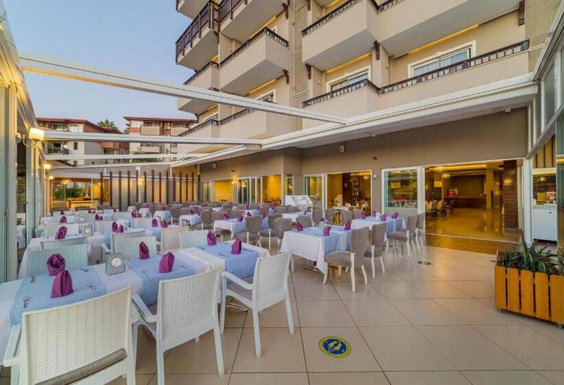هتل Justiniano Deluxe Resort