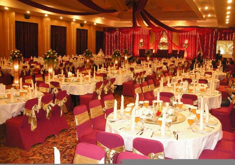 בית מלון כפרי Kini Pontianak