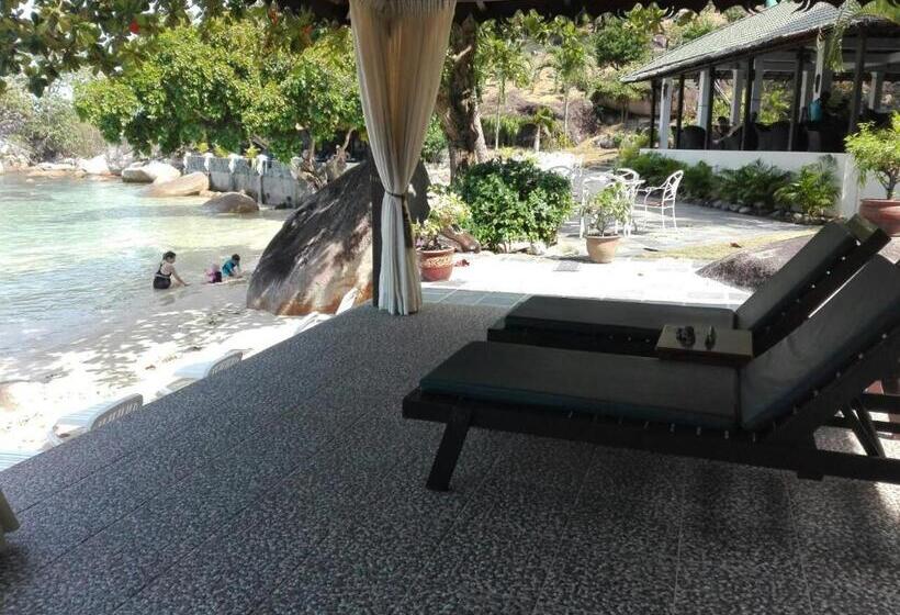 فندق Minang Cove Resort