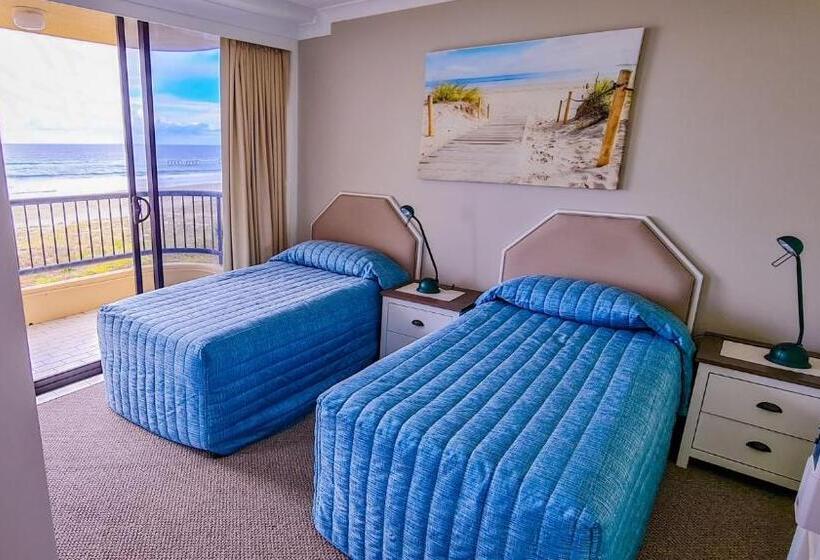 هتل Pelican Sands Beach Resort