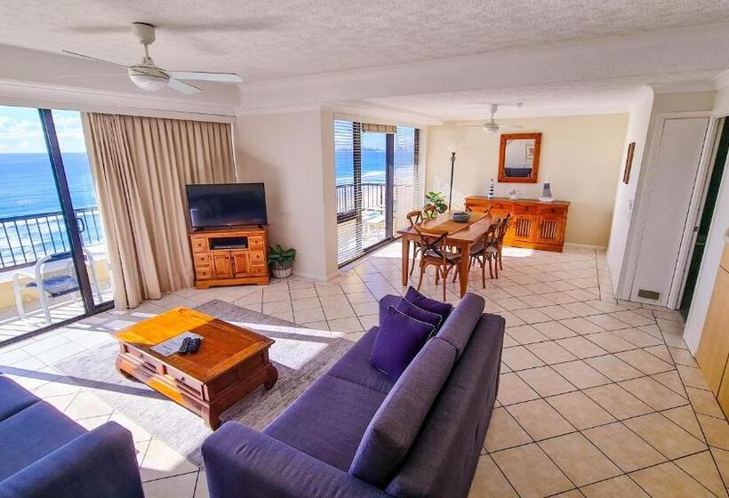 هتل Pelican Sands Beach Resort