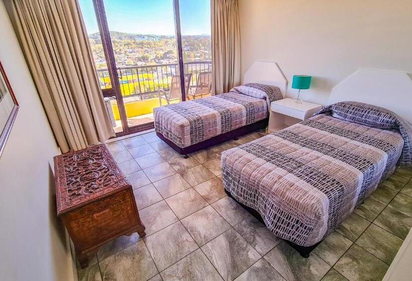 هتل Pelican Sands Beach Resort