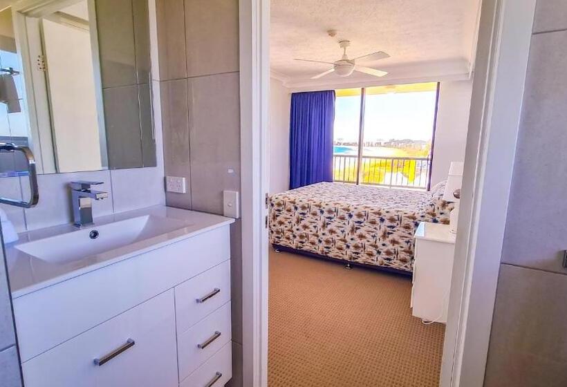 هتل Pelican Sands Beach Resort