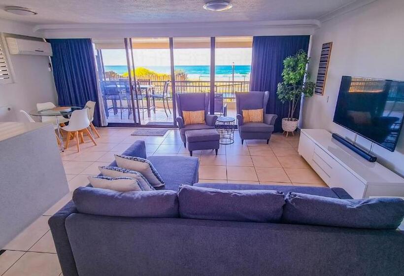 هتل Pelican Sands Beach Resort